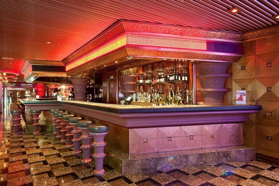 Bar Drama