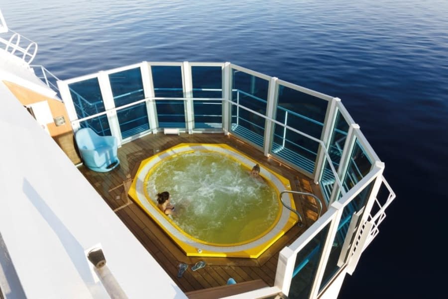 Jacuzzi