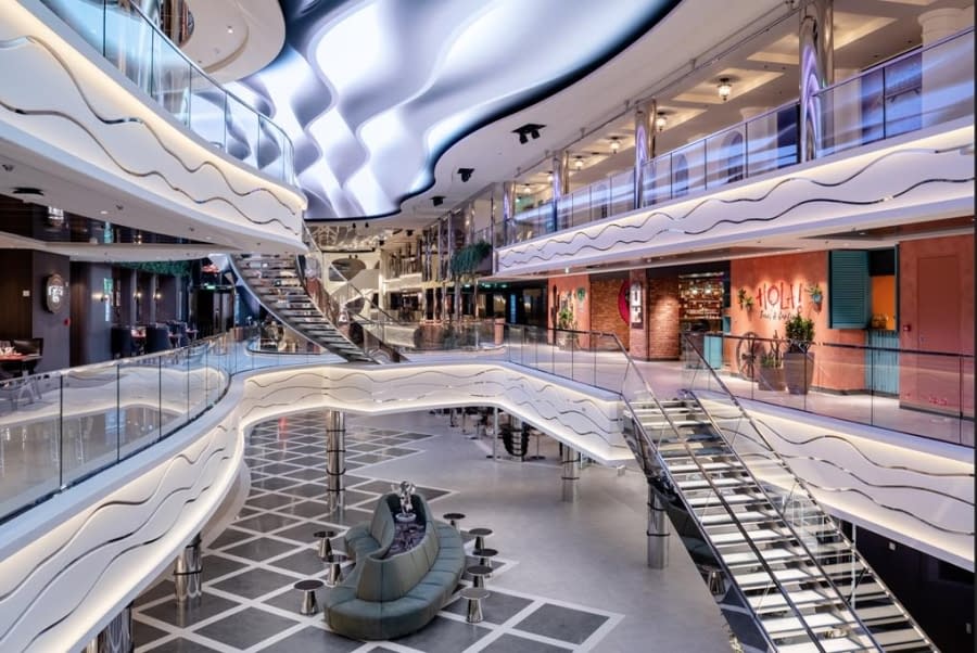World Galleria