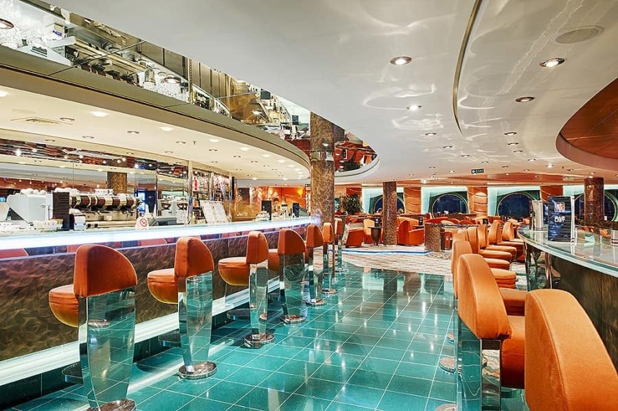 Crystal Lounge