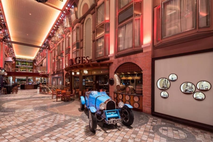 Royal Promenade
