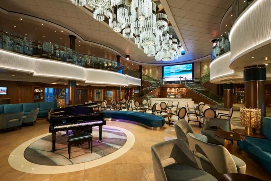 Bar Atrium