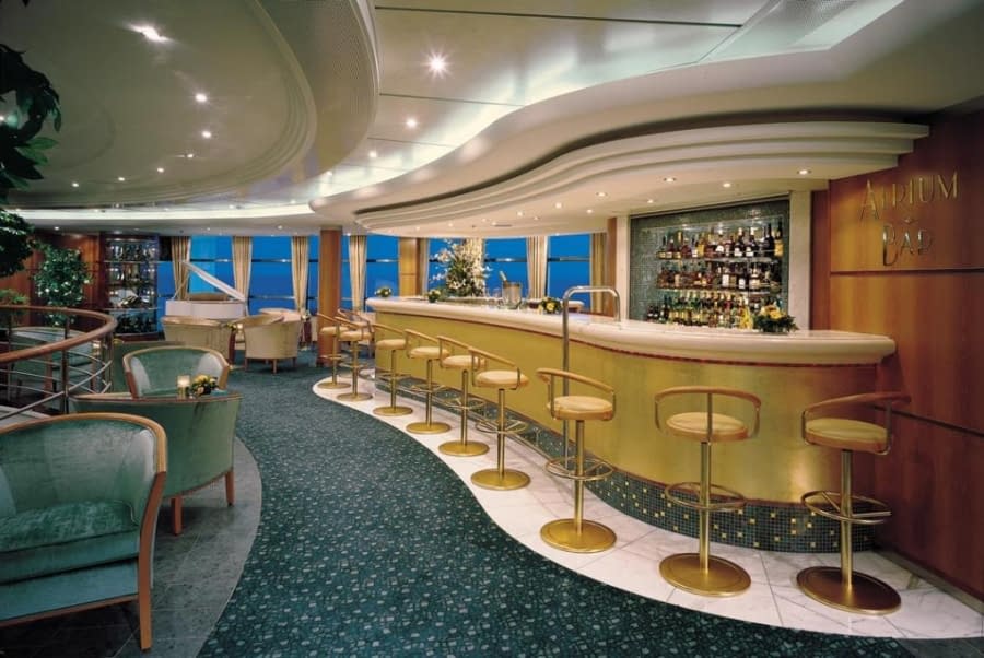 Bar Atrium
